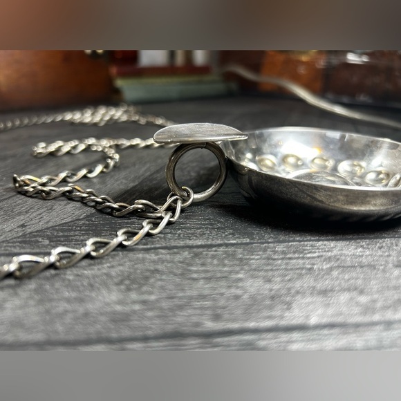 Silver Plated Tastevin Cellarmans Wine Tasting Cup W/ Attached Chain - Picture 5 of 10